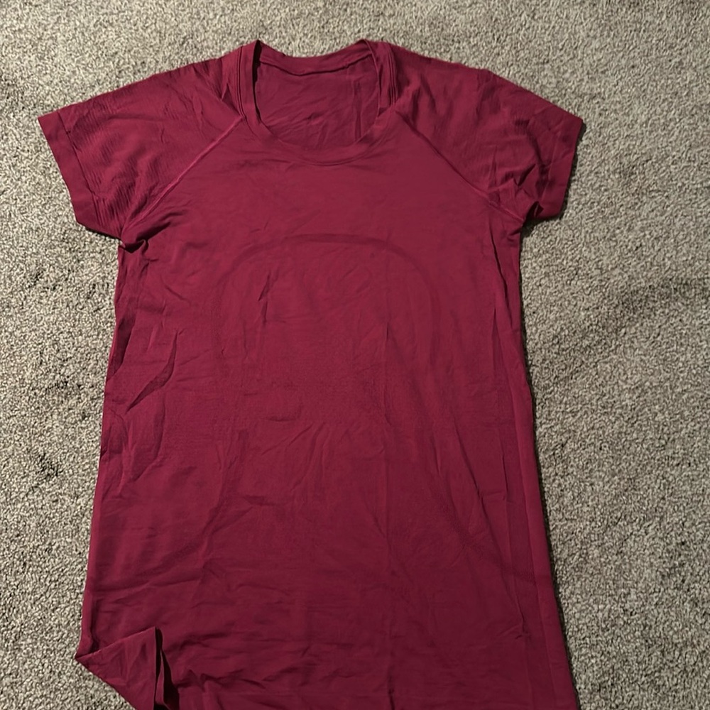 Lululemon swiftly tech short sleeve pink